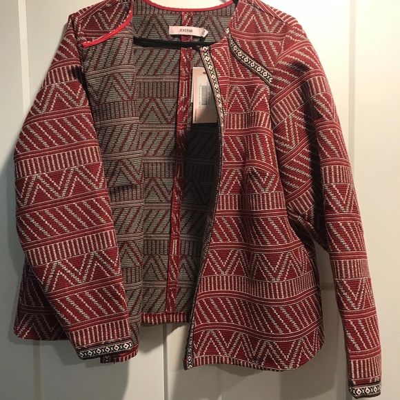 Statement Jacket - Picture 2 of 4